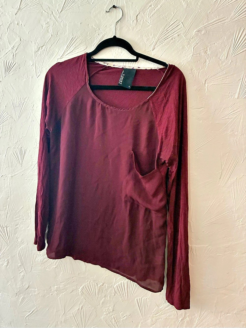 Long Sleeve Top in Burgundy Like New